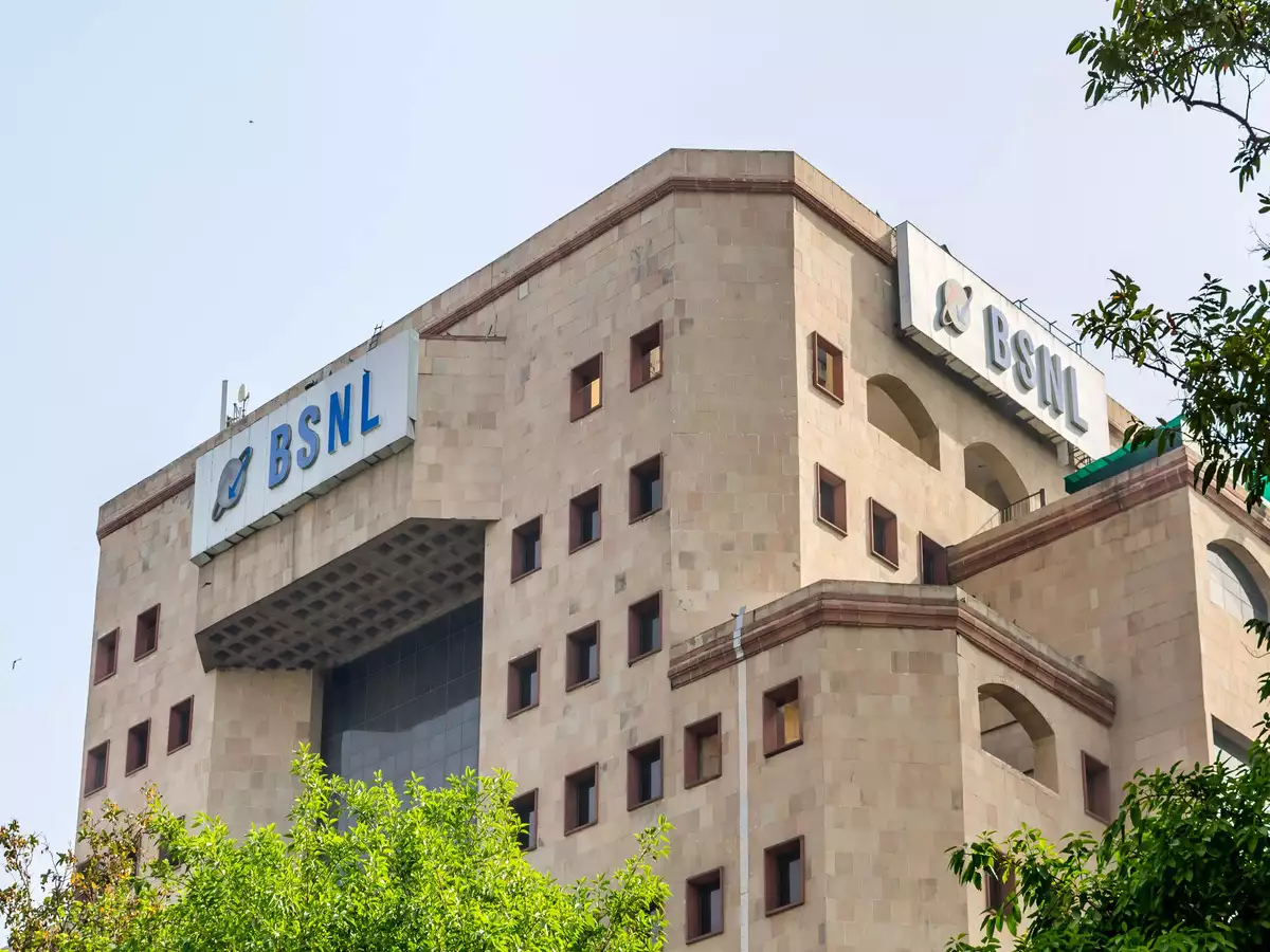 Take remedial steps on ‘war footing’ to arrest revenue fall: BSNL CMD to circle CGMs